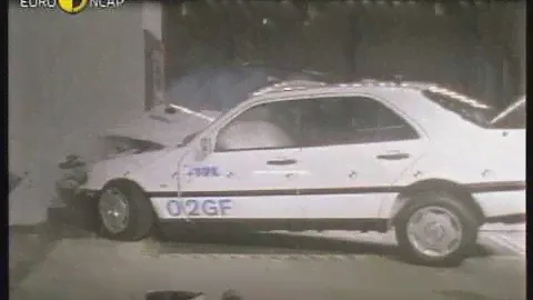 Euro NCAP | Mercedes Benz C Class | 1997 | Crash test