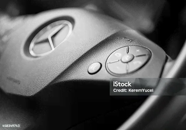 Mercedes Amg Руль — стоковые фотографии и другие картинки Руль - Руль, Mercedes-Benz, Daimler AG-0