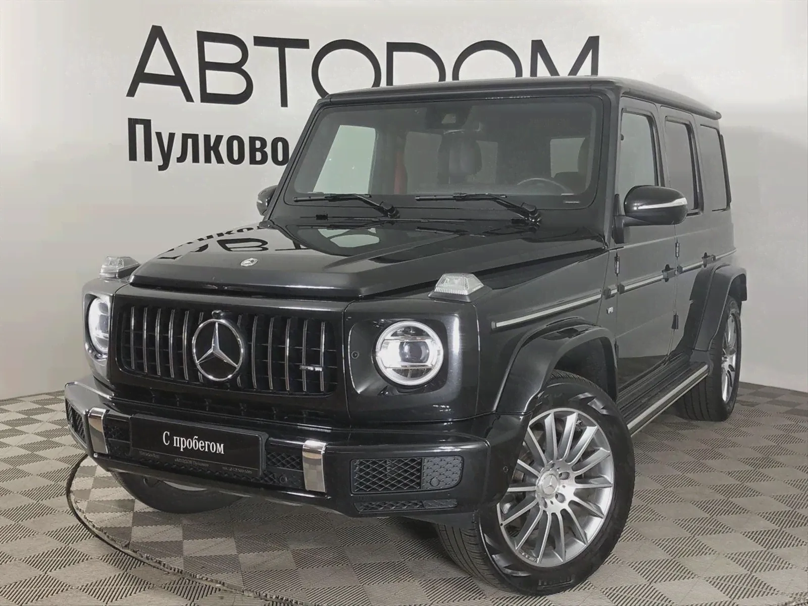 Купить Mercedes-Benz G-Класс 2021, 500 4.0 AT 4Matic (422 л.с.) Чёрный с пробегом 55700 км / 5745957 по цене от 16 599 000 руб в АВТОДОМ - официальный дилер в Москве