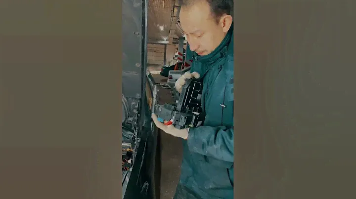 Ремонт пневмоподвески Mercedes-Benz w221