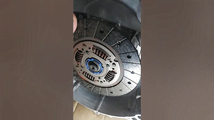 Оригинальные часы мерседес с gps