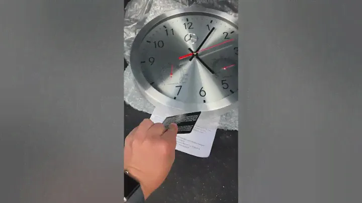 New Gloss Black Emblems & Mercedes-Benz Wall Clock